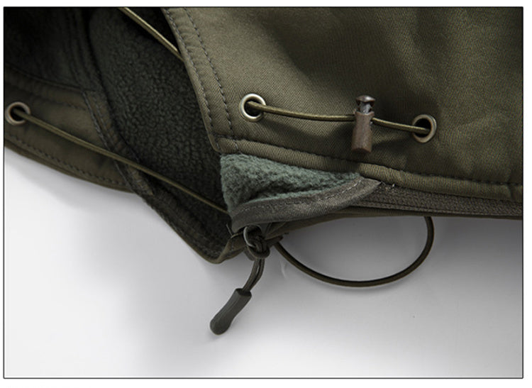 Giacca Tattica Softshell Combat con Cappuccio – Serie All-Weather Tactical